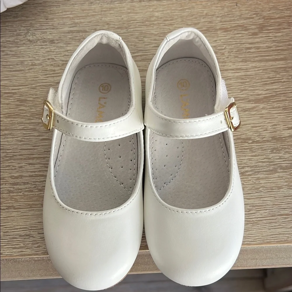 L'Amour Girls “Rebecca” White Mary Jane Dress Shoes