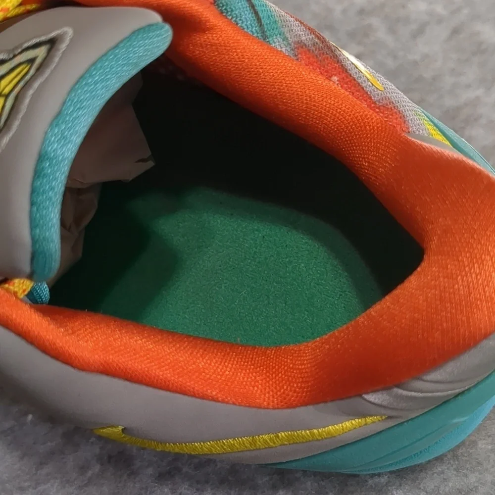 Nike please shoes
