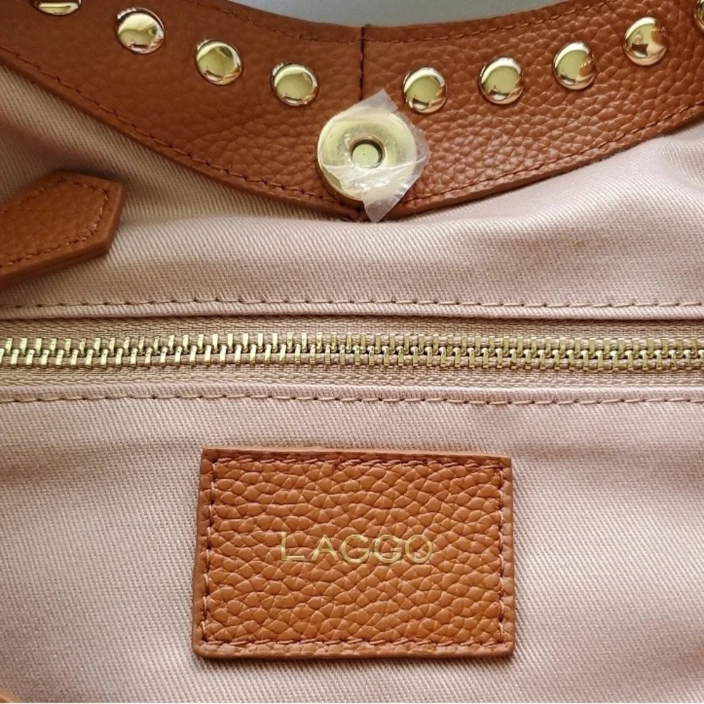 Laggo pebbled zip