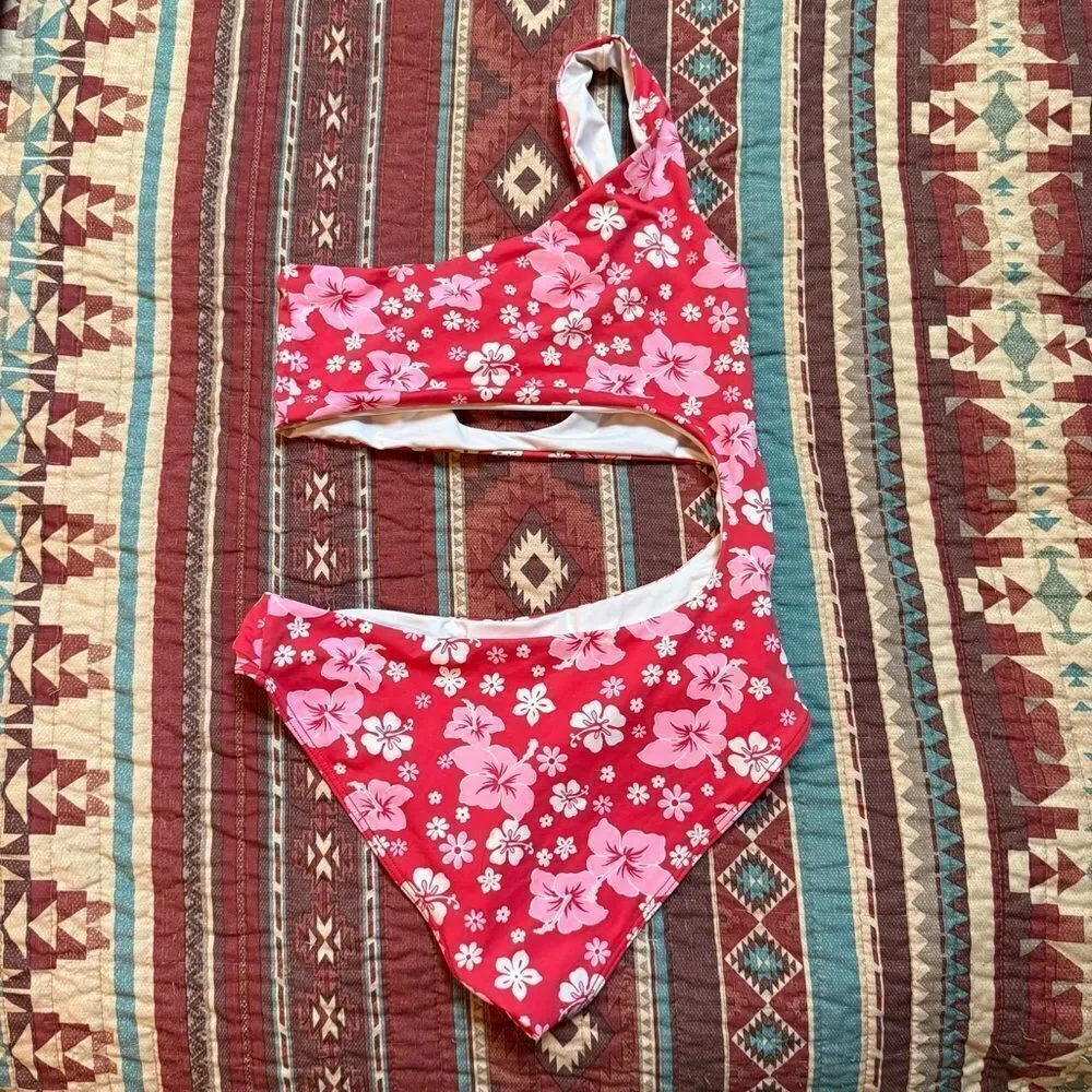 Frankies Bikinis great floral