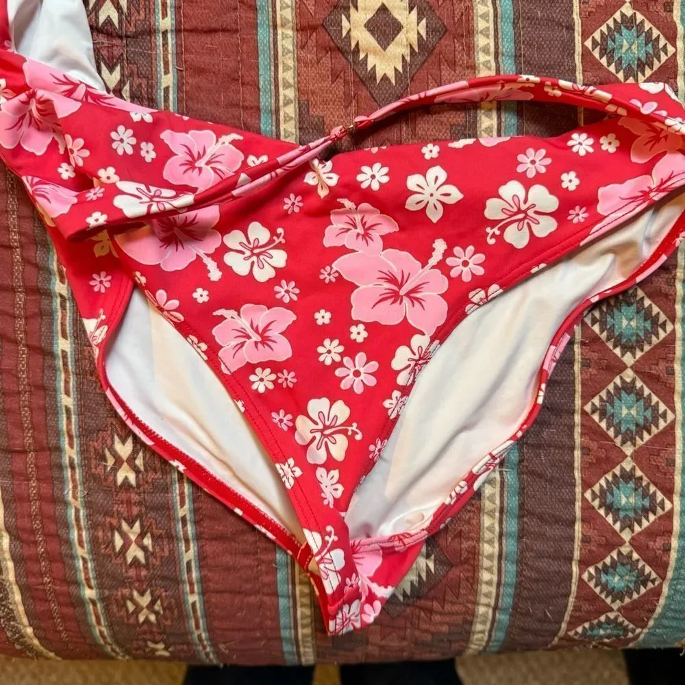 Frankies Bikinis great floral