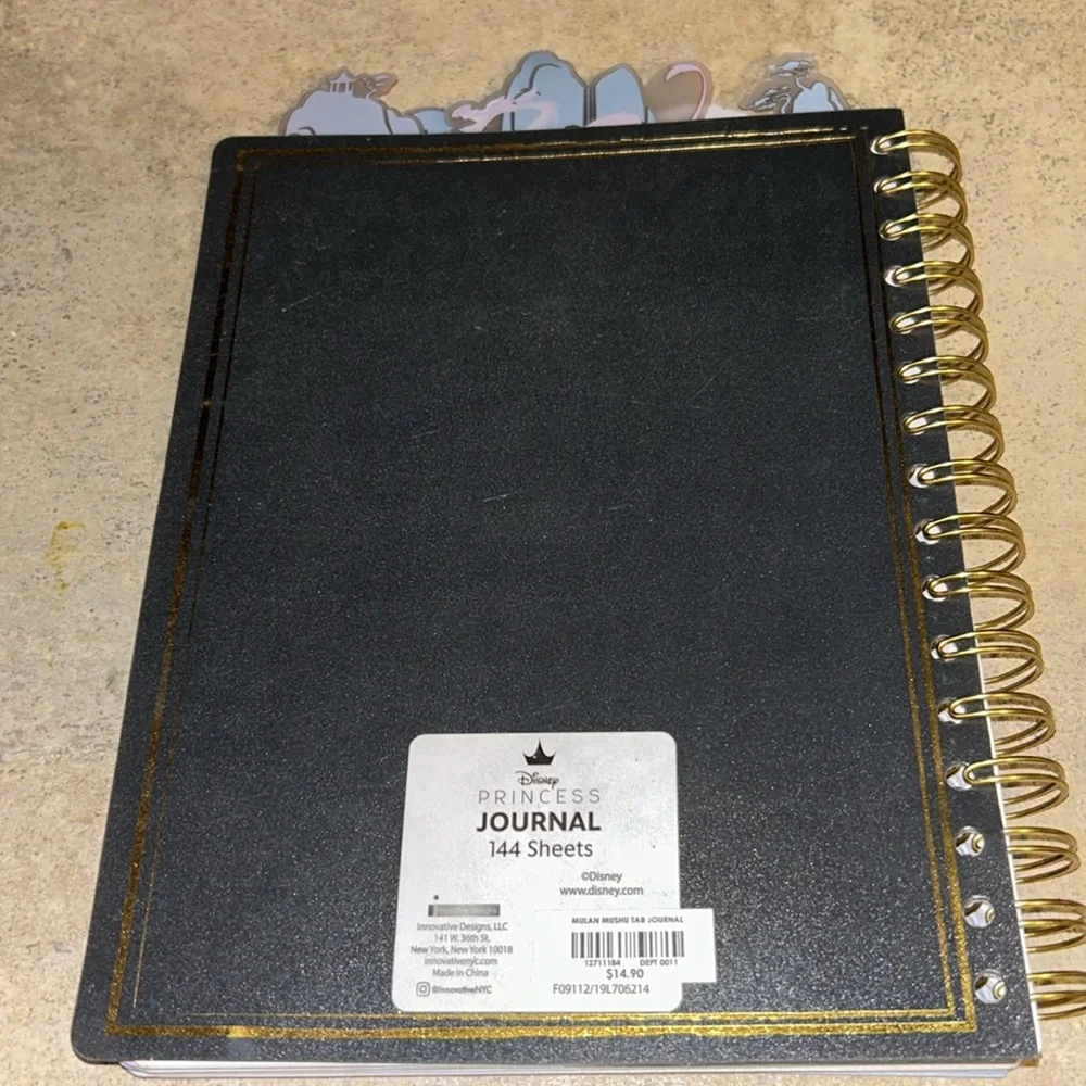 Disney 144 pages