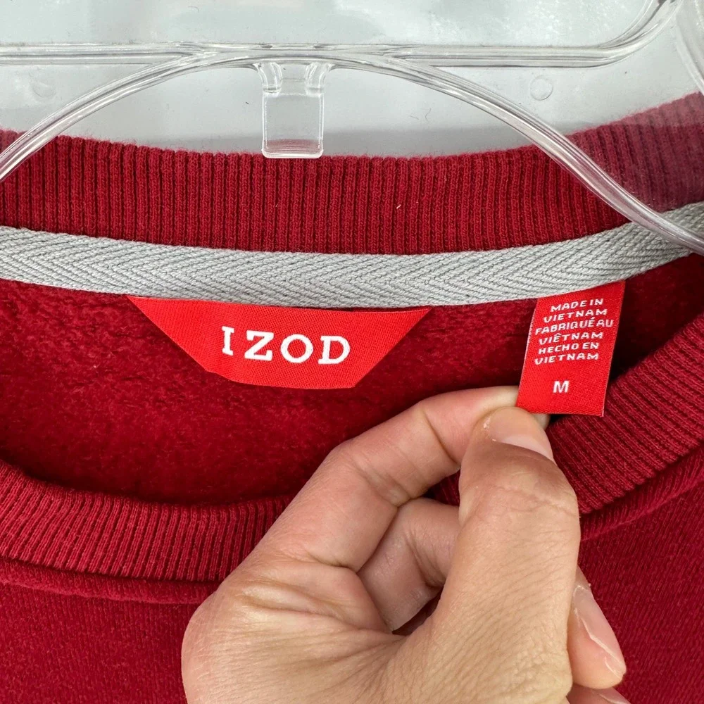 Izod crewneck sweatshirt