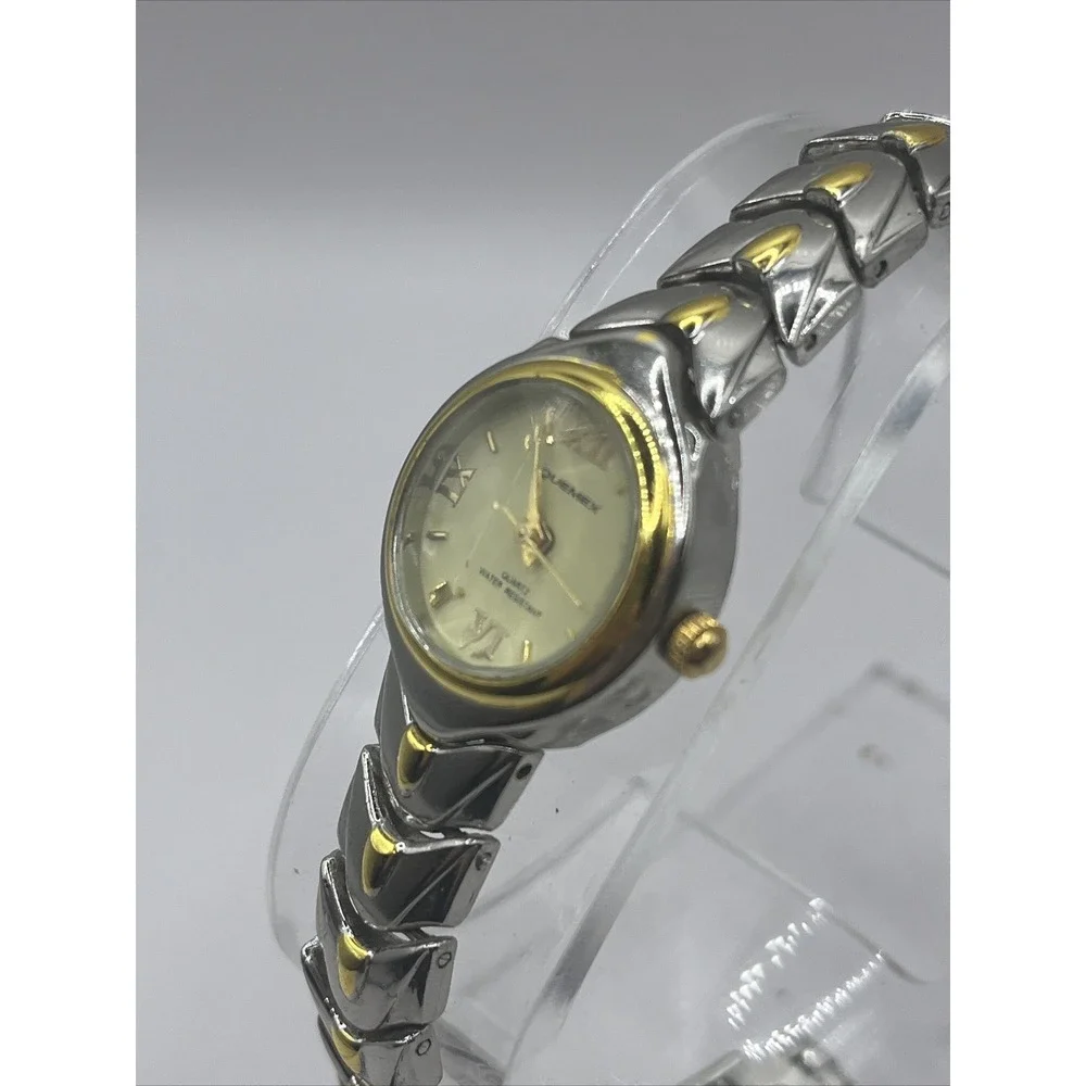 Quemax women quartz