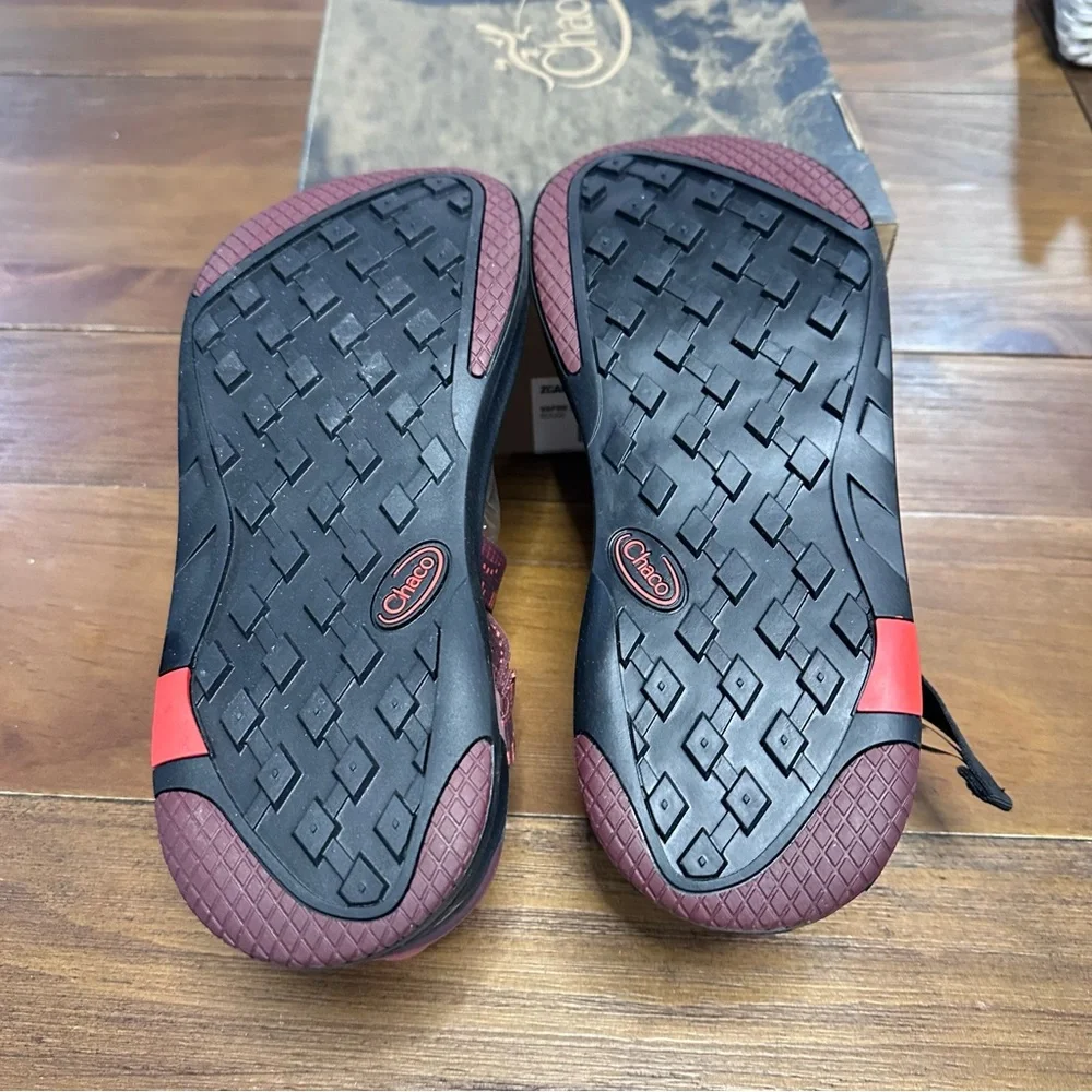 Chaco ZCanyon 2 Sandals Mens M9 Vapor Port‎ Rouge Red Black Outdoor Hiking NIB