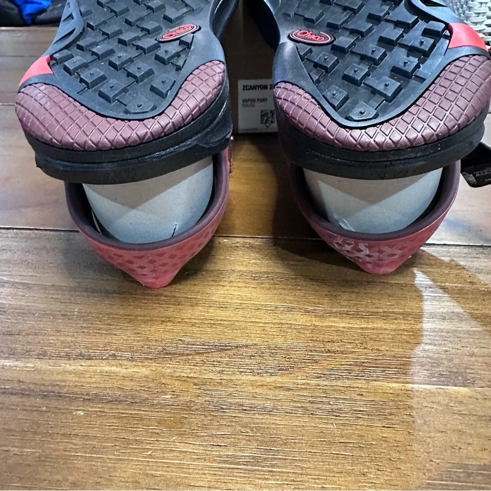 Chaco ZCanyon 2 Sandals Mens M9 Vapor Port‎ Rouge Red Black Outdoor Hiking NIB