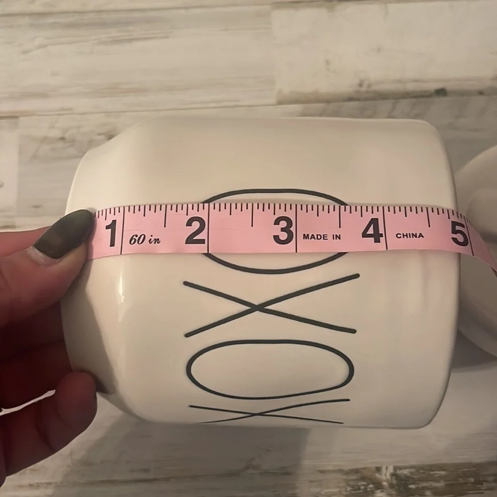 Rae Dunn XOXO Canister.