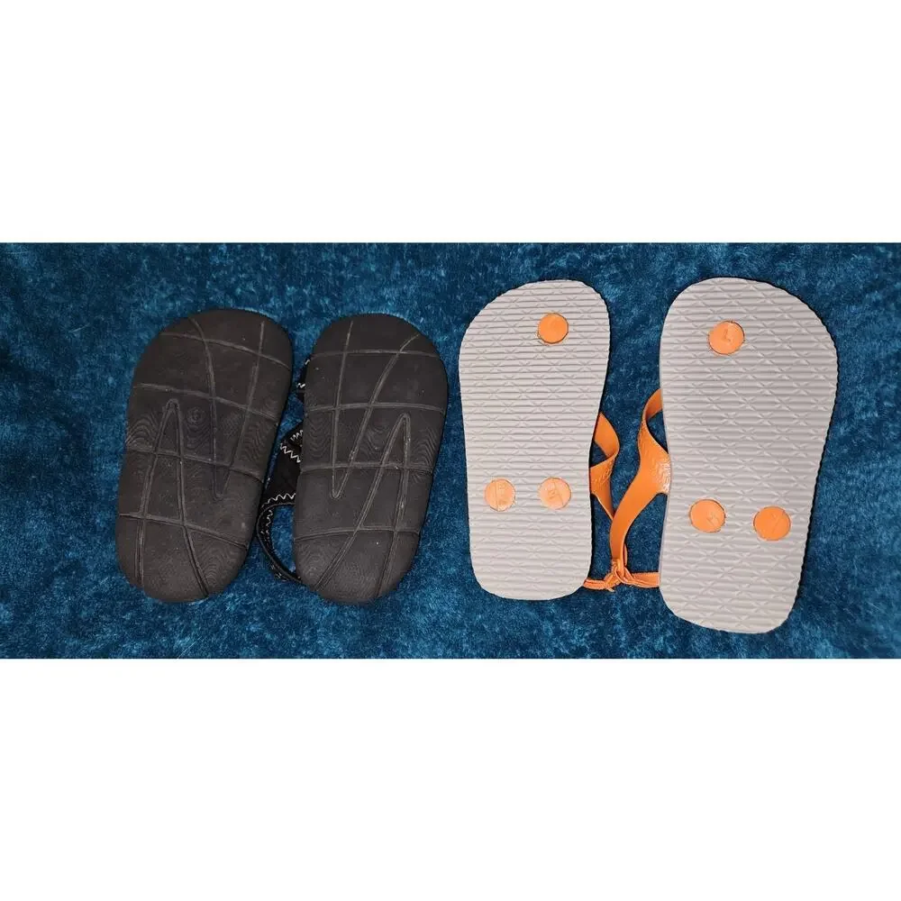 Lot Of 2 Pairs Of Toddler Water Sandals size 6 (flip flops size 7/8)