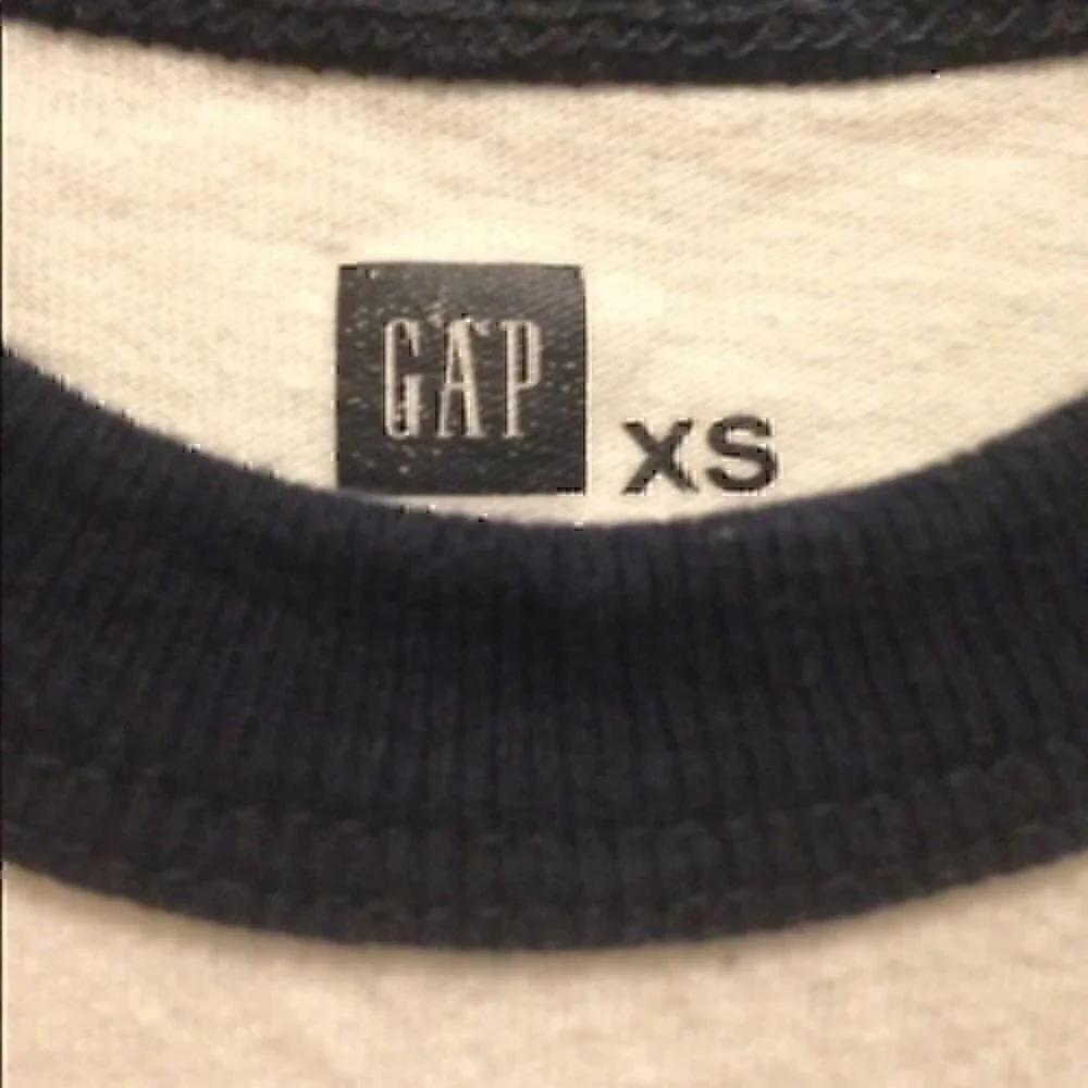 GAP boys tshirt