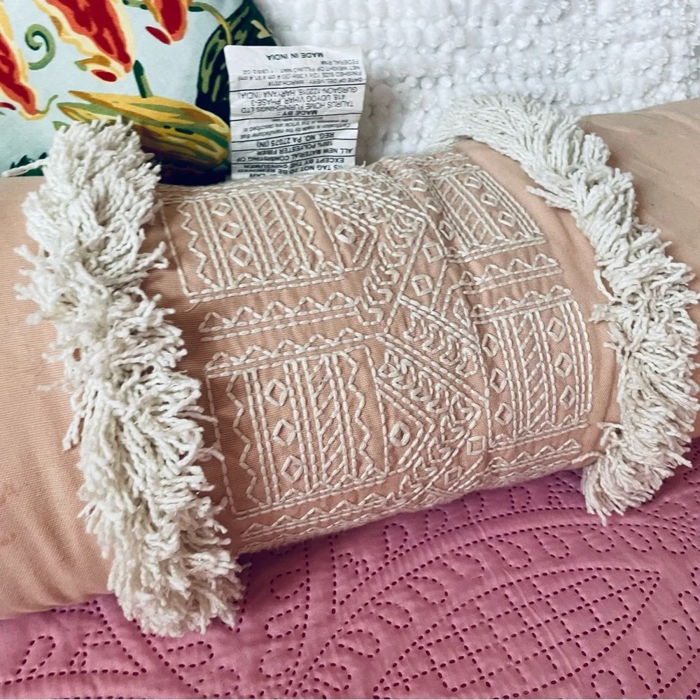 Threshold white boho off