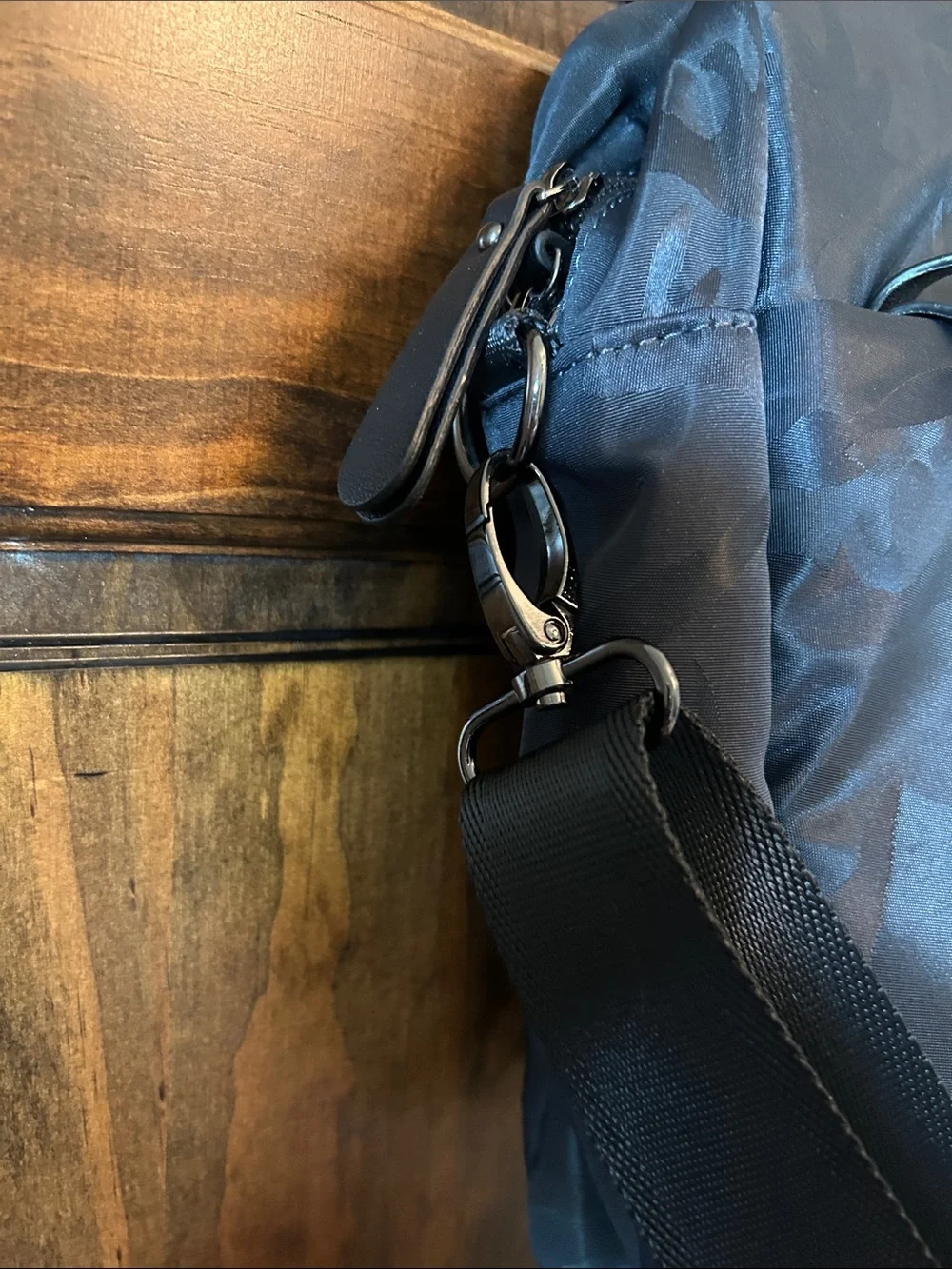 American Eagle Outfitters urban black