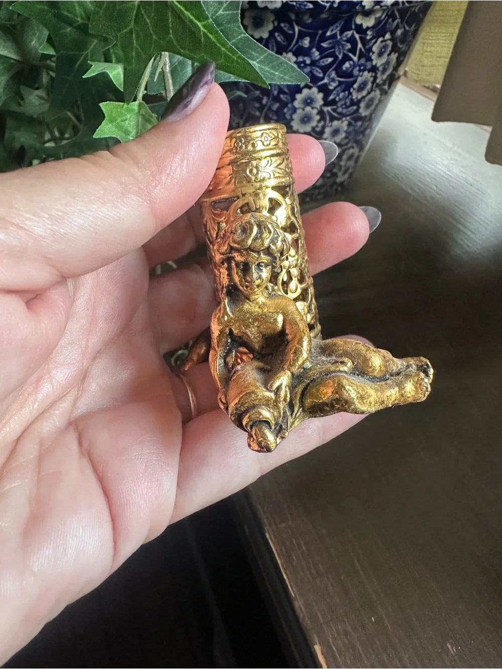 N/A elegant gold