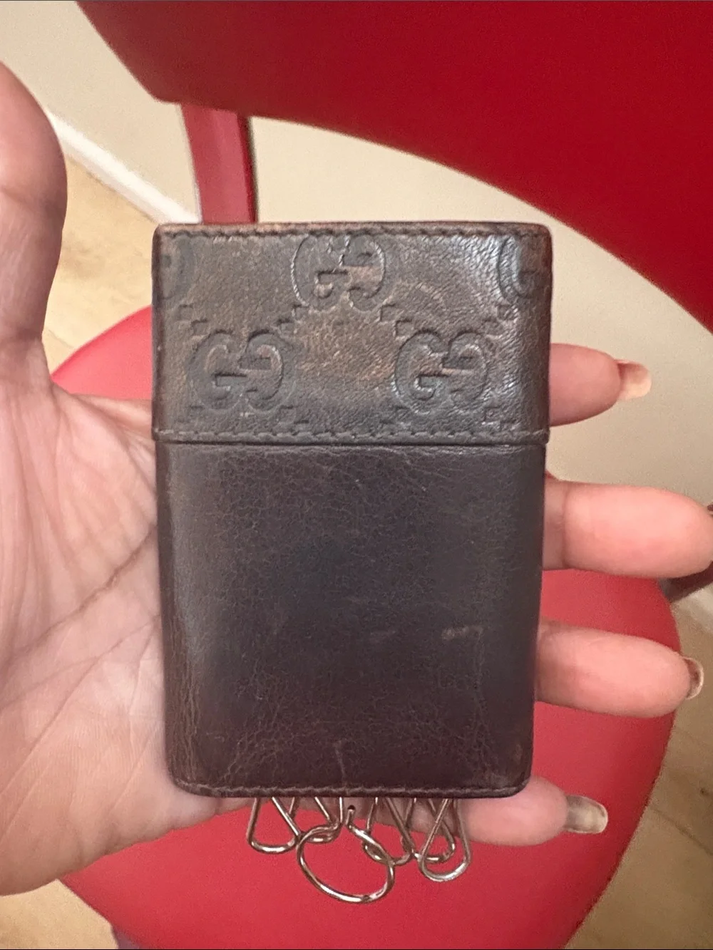 Gucci compact leather