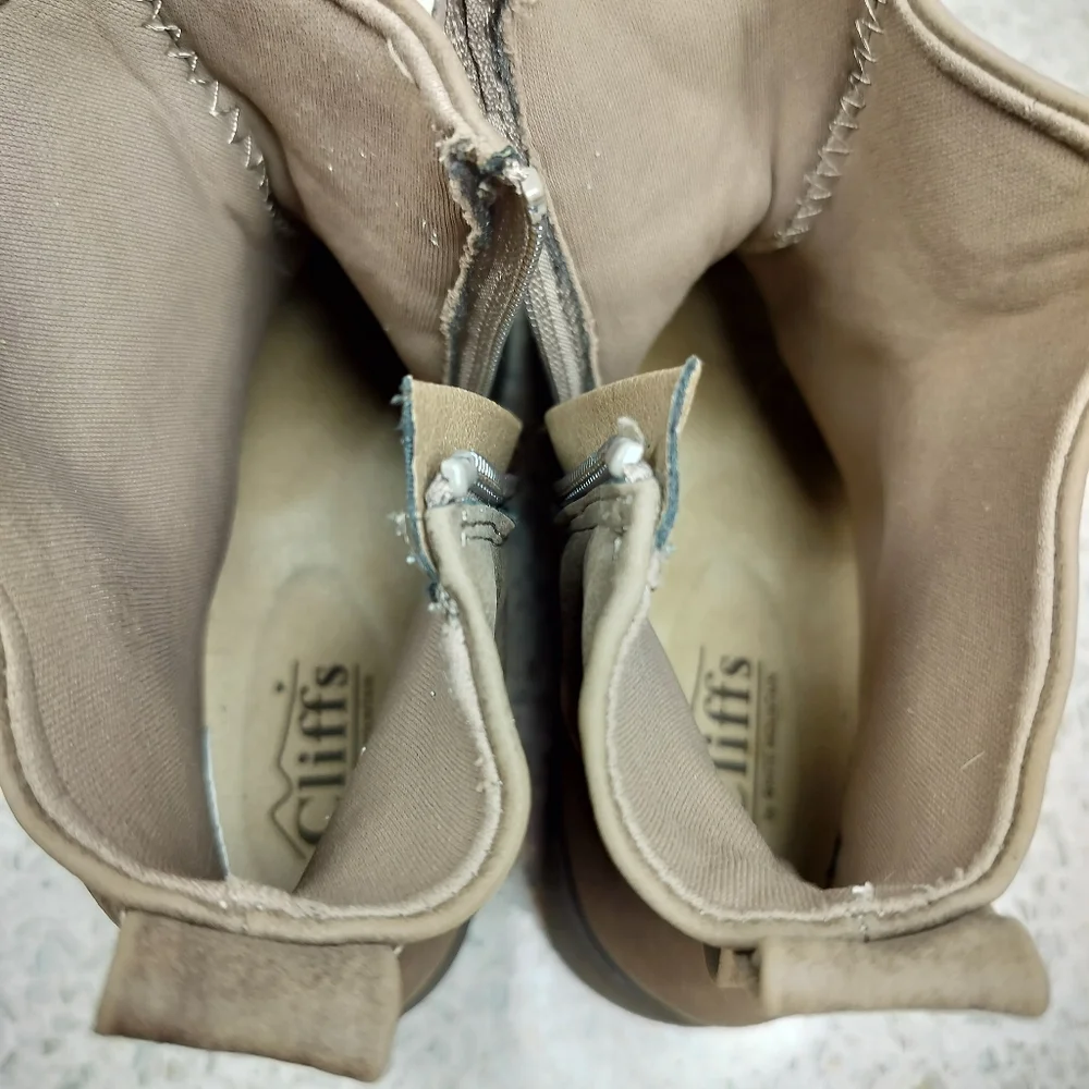 Cliffs by WHITE MOUNTAIN excellent preowned
