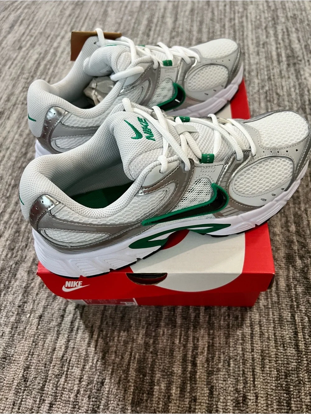 Nike new tag