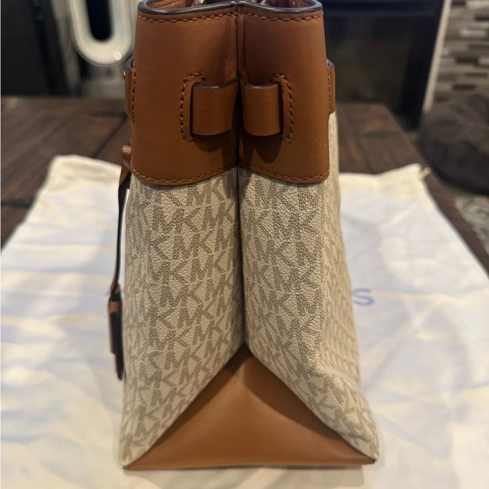 Michael Kors excellent used