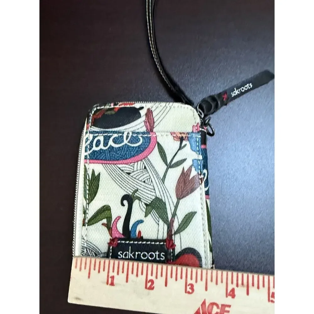 Sakroots looking sale measurements