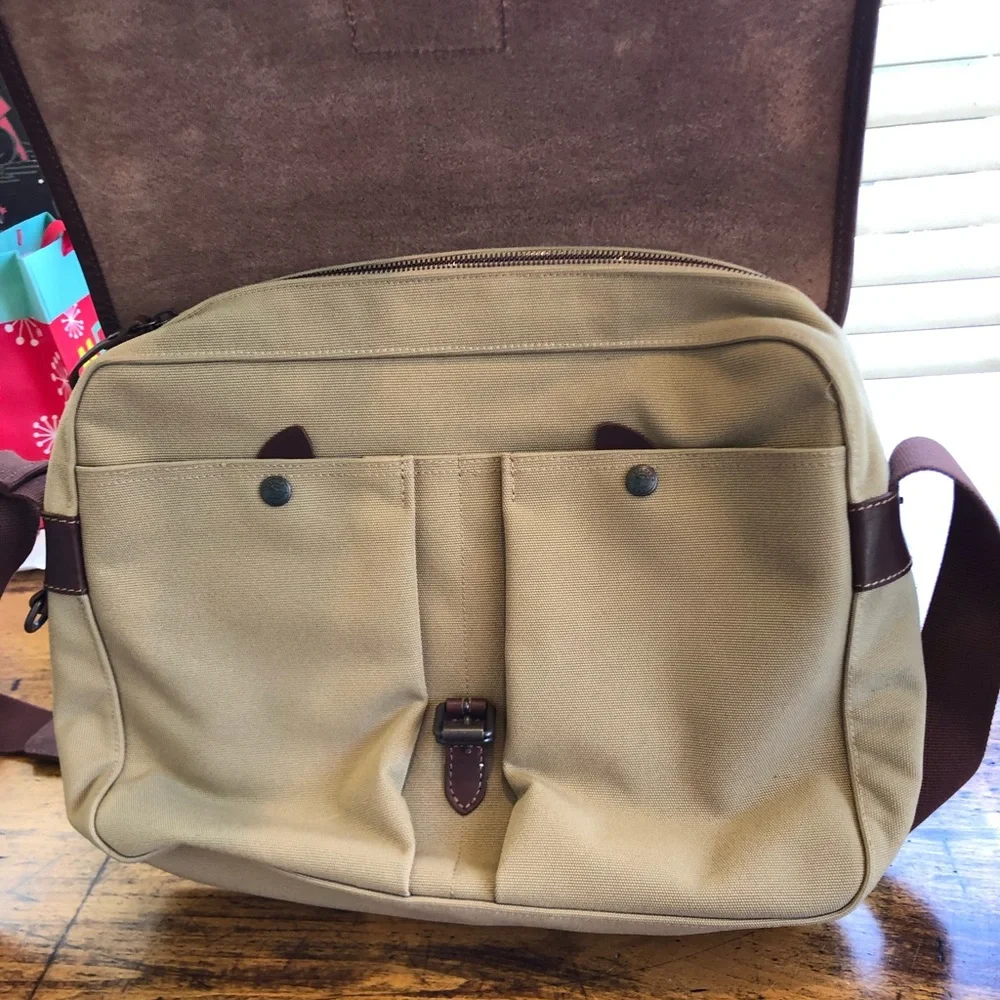 Longchamp briefcase beige