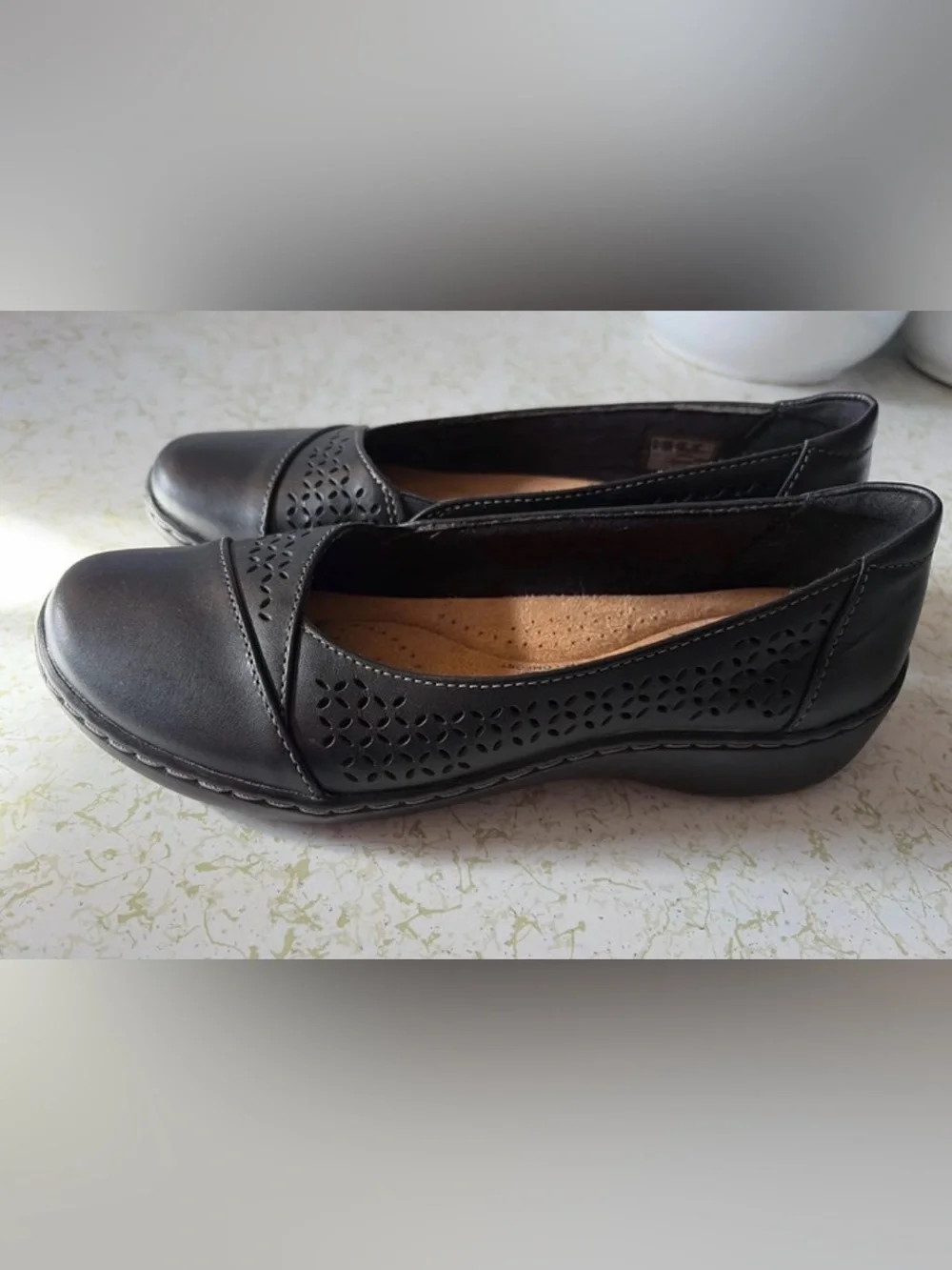 Clarks black slip