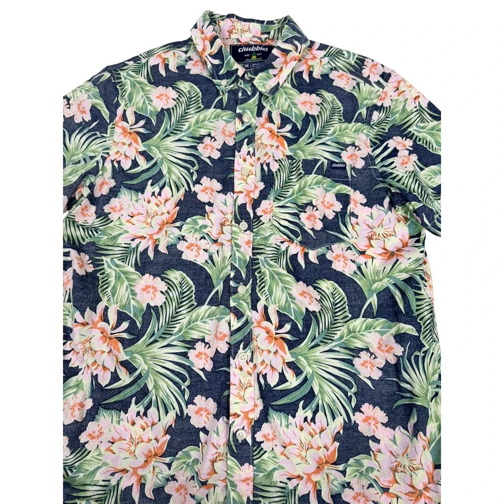 Chubbies Hawaiian Camp Shirt Men's Medium Tropical Floral Button Up Beach Aloha