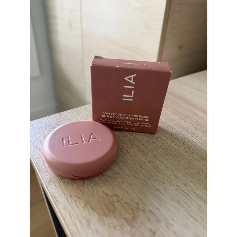 ILIA new box