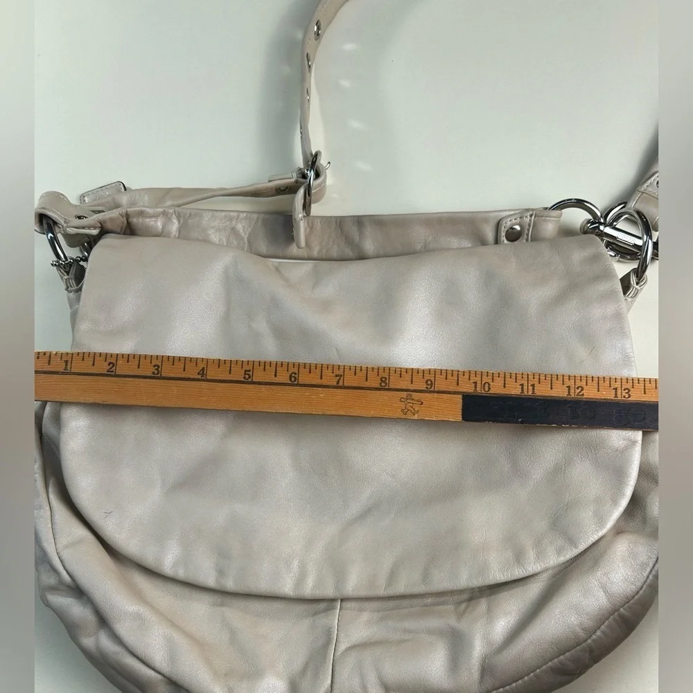 Coach shoulder cream daily