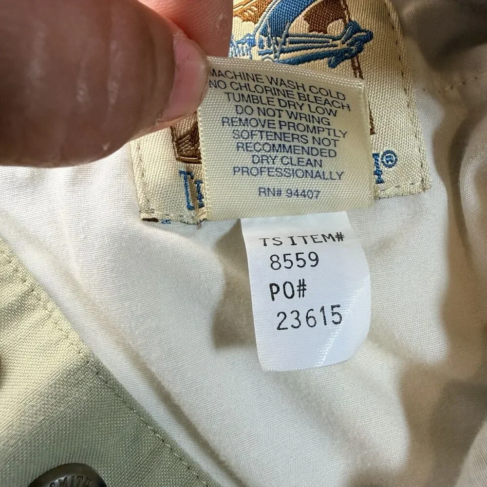 TravelSmith Men's Convertible Cargo Pants Khaki 32 x 32 Zip Off Travel Hiking