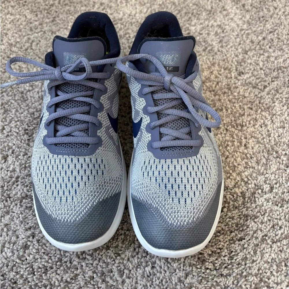 Nike kids free