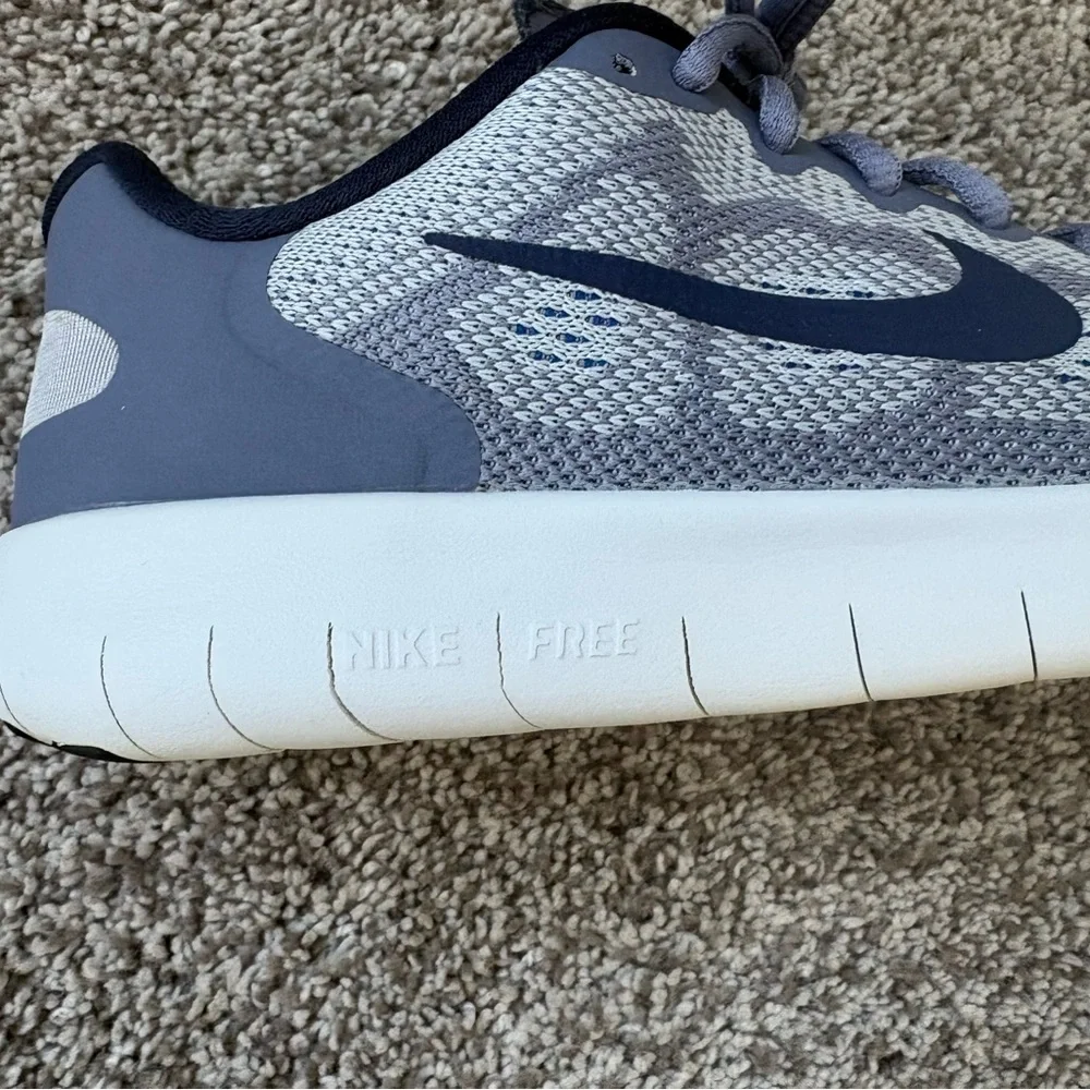Nike kids free