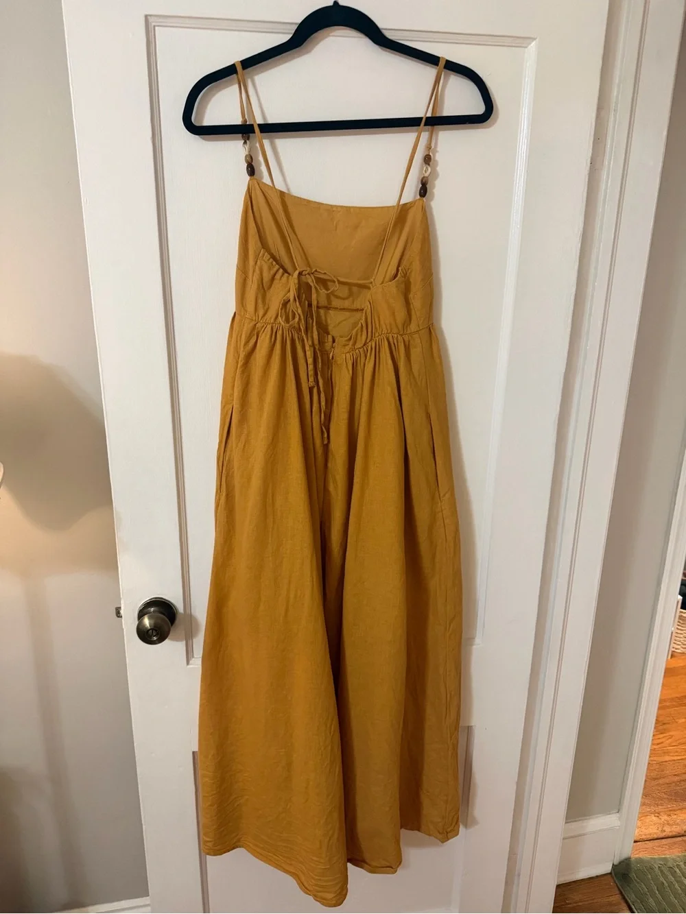 Abercrombie & Fitch scoop warm weather