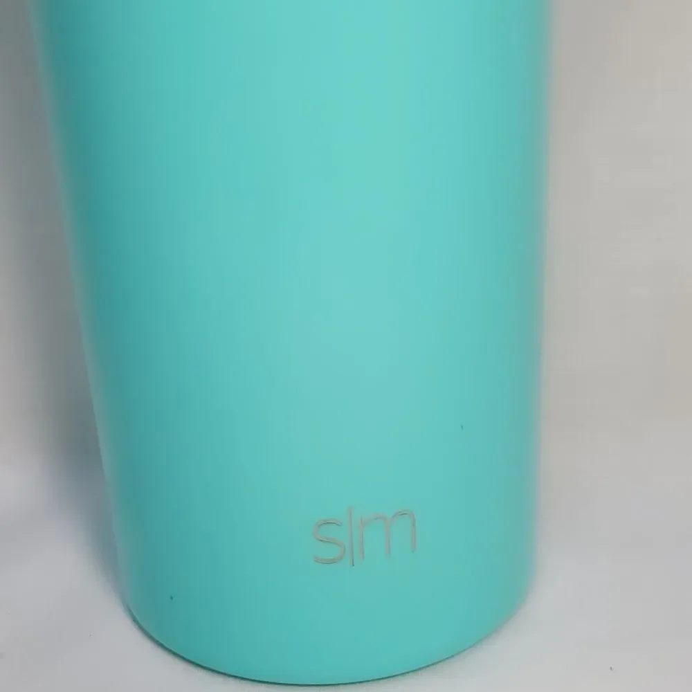 Simple Modern •vacuum insulated