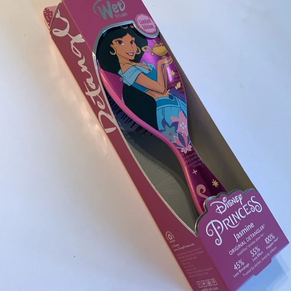 Wet Brush make brushing