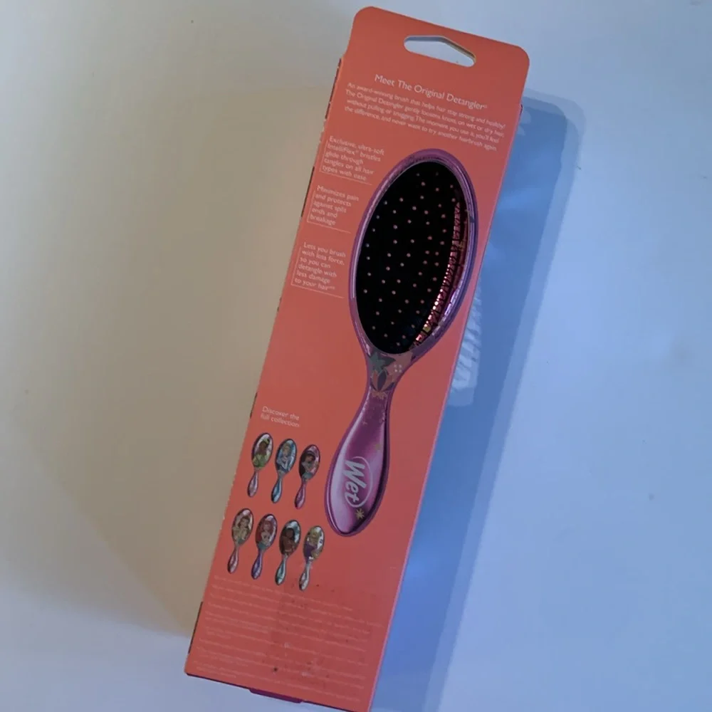 Wet Brush make brushing