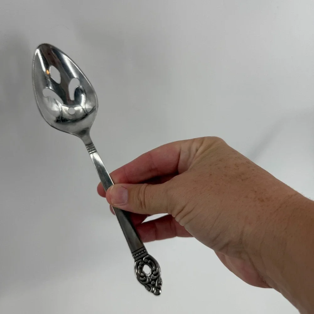 Oneida Danish‎ Court Stainless Serving Spoon Tablespoon Flatware Silverware