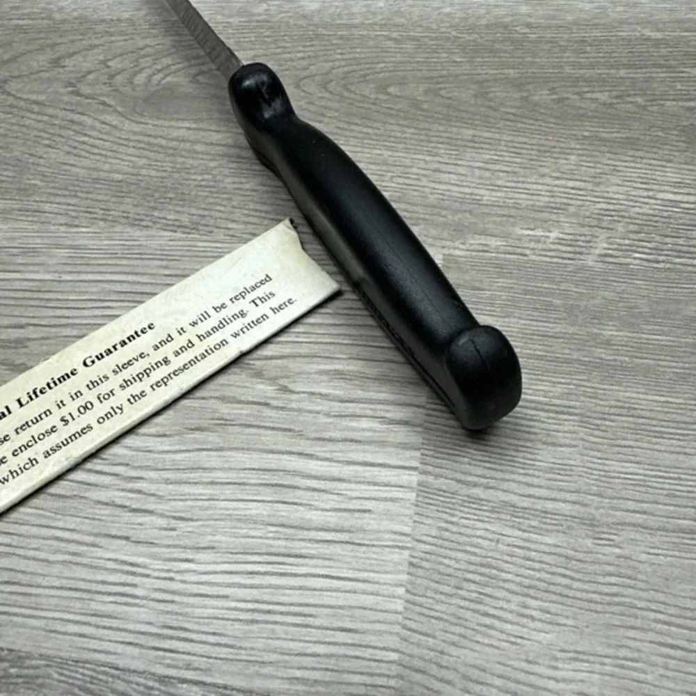 T.V. Knife very sharp