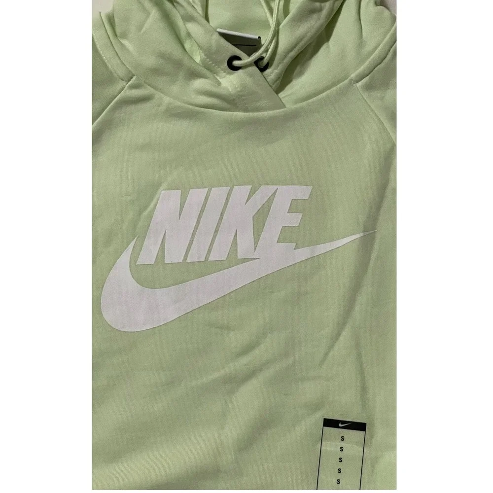 Nike essential hoodie