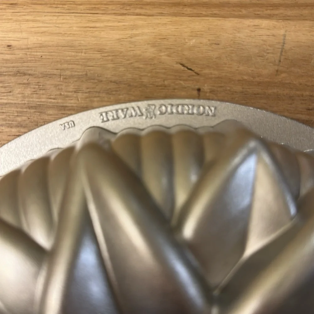 Nordic Ware like new