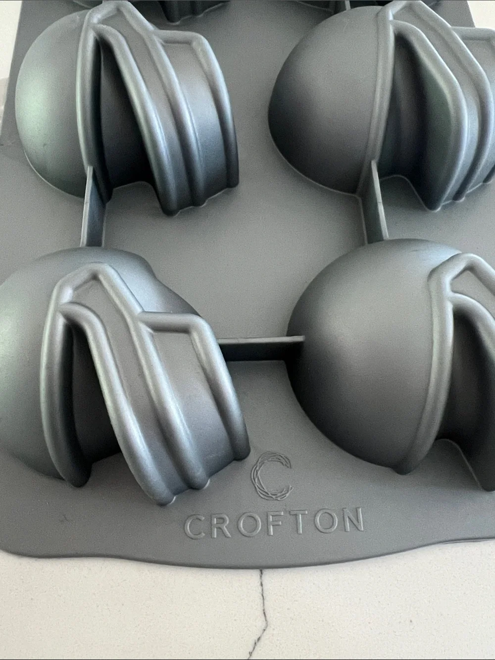 🏈 Crofton Silicone Mold Six (6)  Football Helmet.