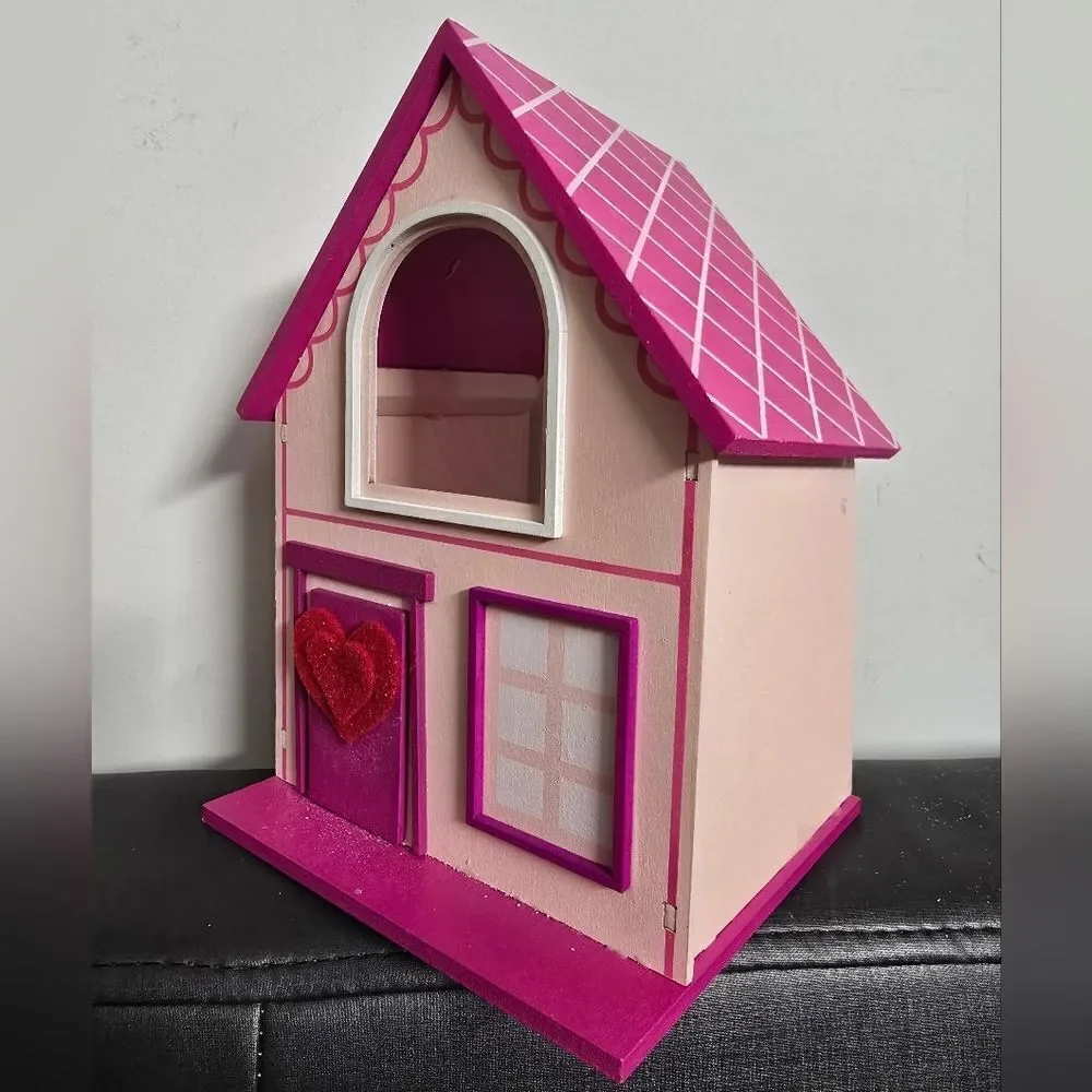 Target house friends decor