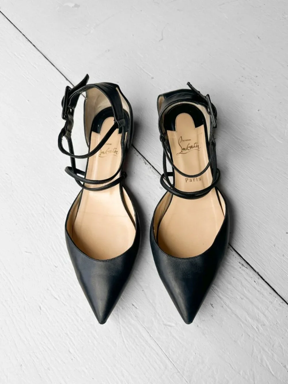 Christian Louboutin Black Leather Suzanna Ankle Strap Pointed Toe Flats - EU 41