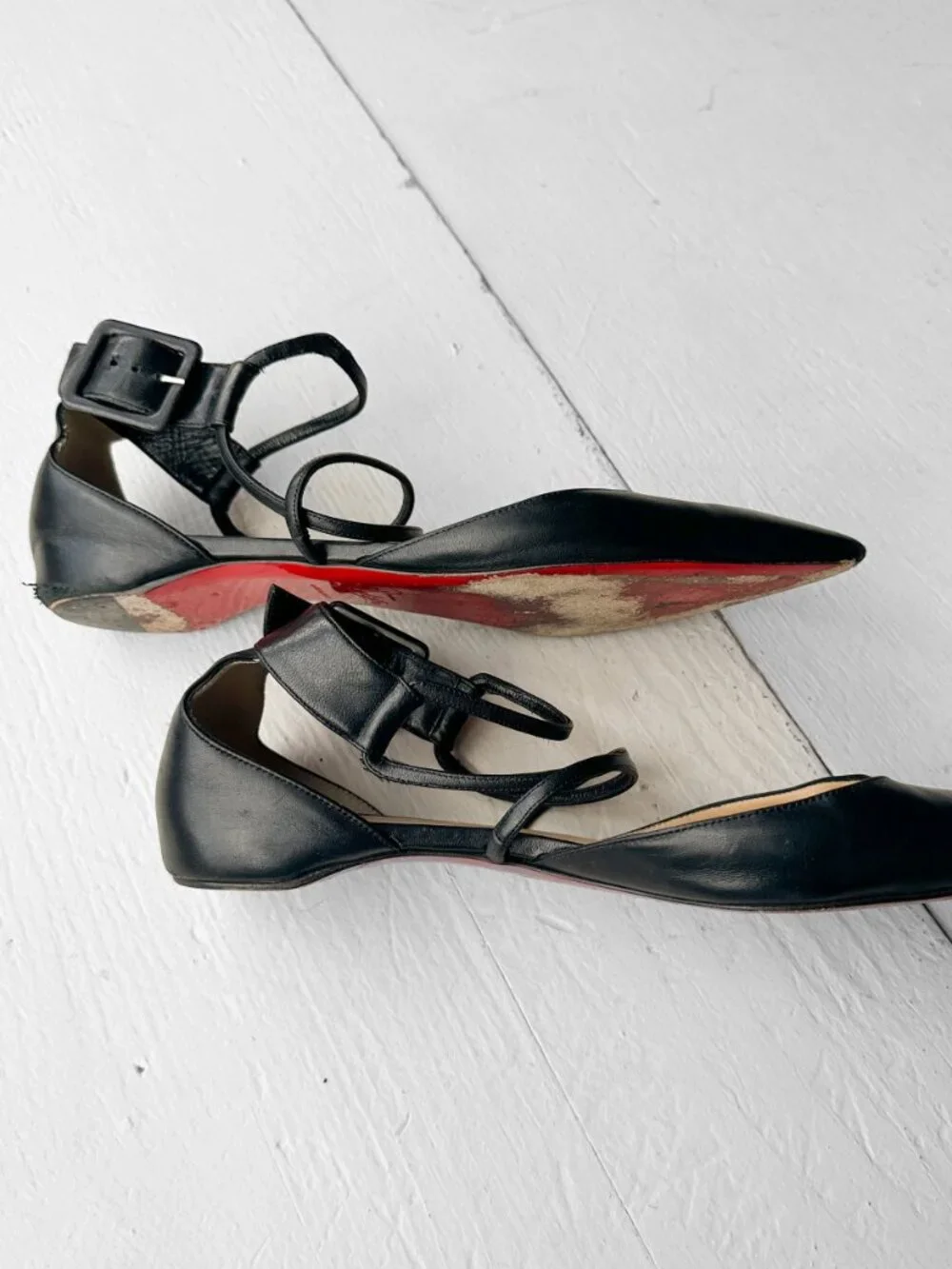Christian Louboutin Black Leather Suzanna Ankle Strap Pointed Toe Flats - EU 41