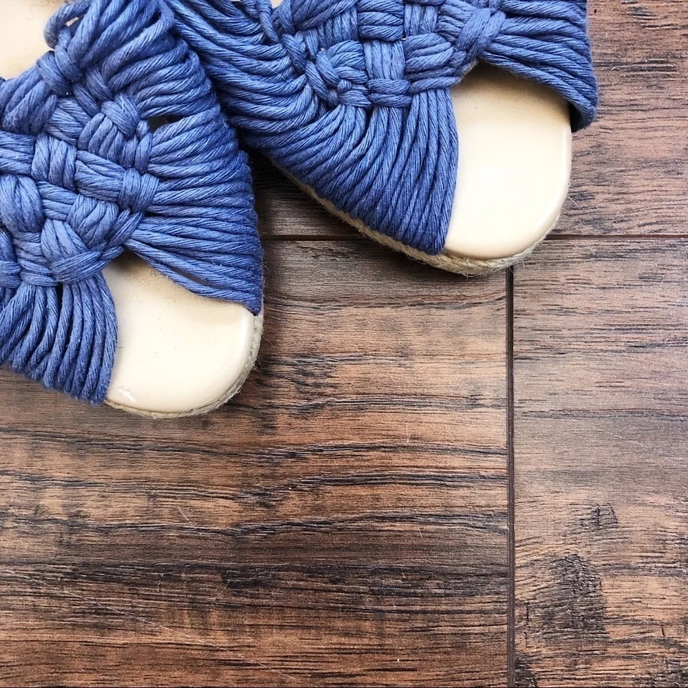 BCBGeneration gorgeous woven