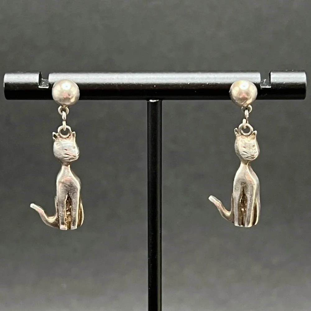 Vintage Cat Earrings Silver Tone Feline Kitty