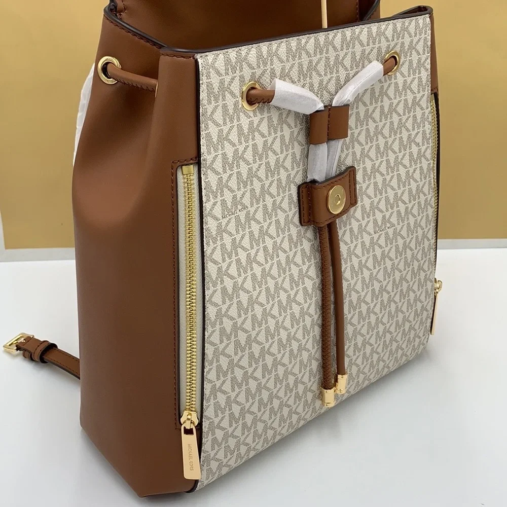 MICHAEL KORS PHOEBE MEDIUM DRAWSTRING BACKPACK VANILLA/ BROWN SIGNATURE COLOR