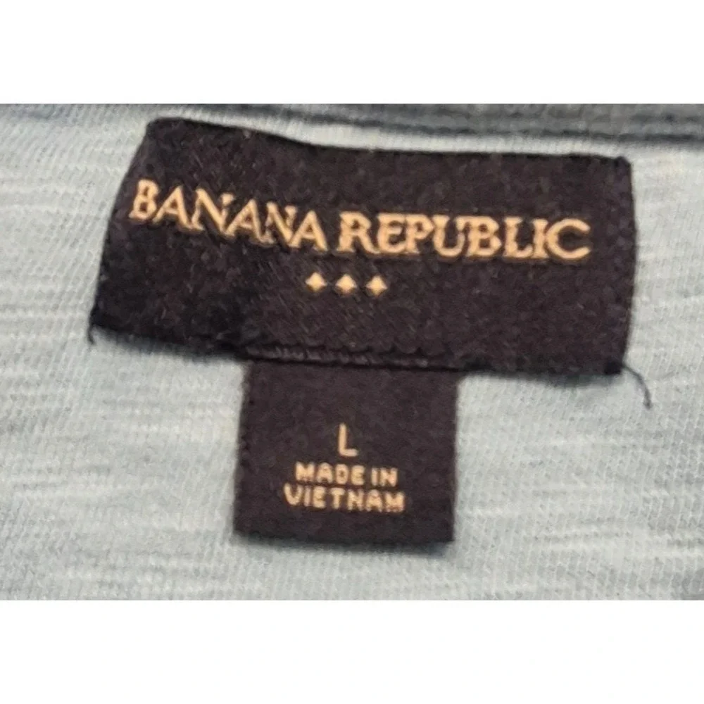 Banana Republic please see