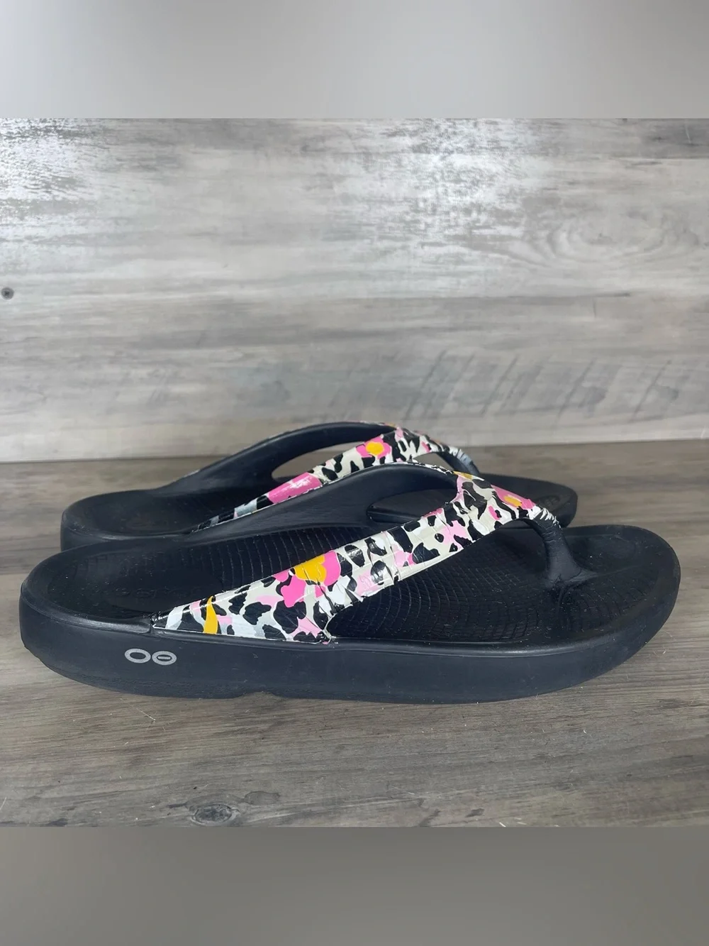 OOFOS women’s photos size