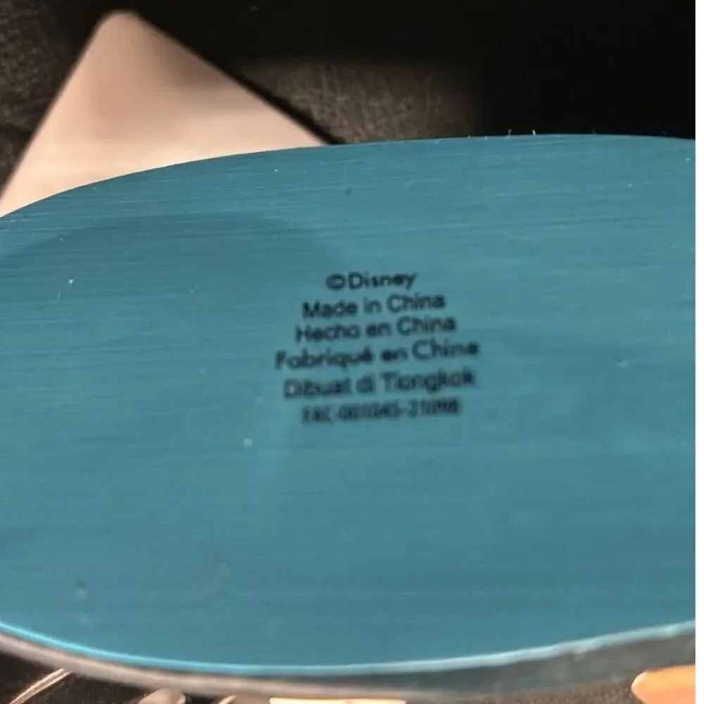 Disney tone base attached