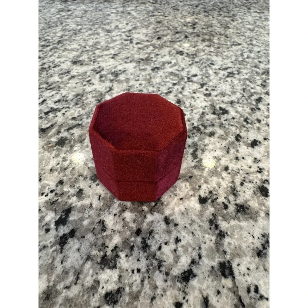N/A box holder