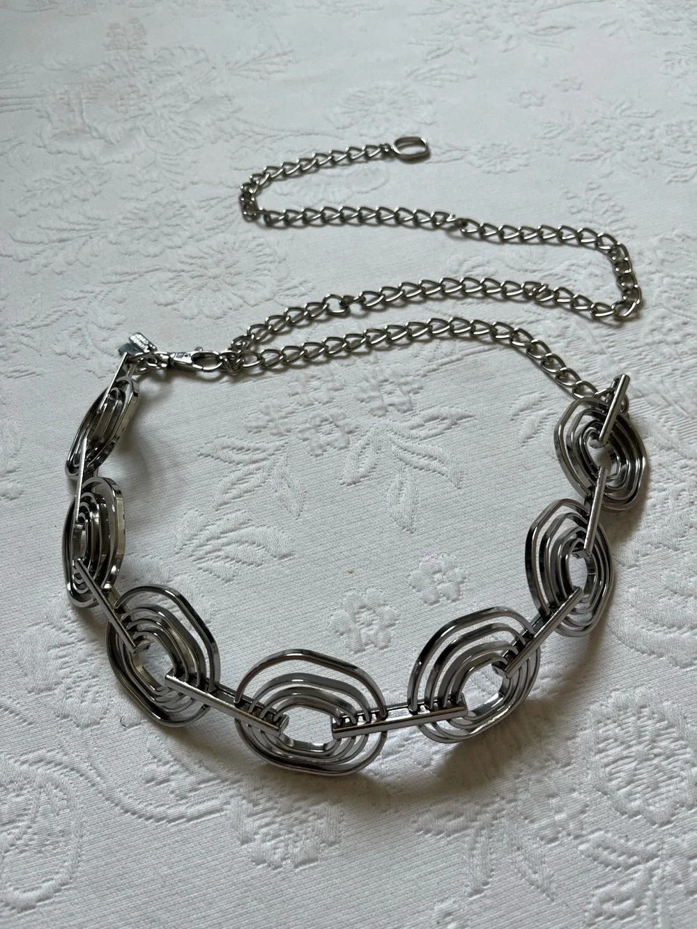 Chico’s Silver Tone Geometric Circles Metal Chain Belt Adjustable One Size