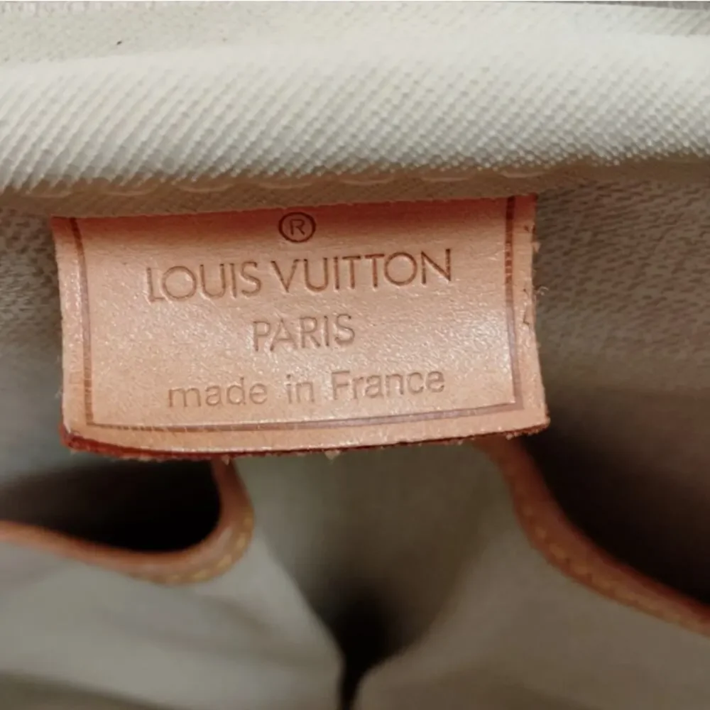 Louis Vuitton add touch